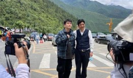 游客爆料甘孜旅游视频,游客爆料，这片神秘土地的绝美风光与独特风情